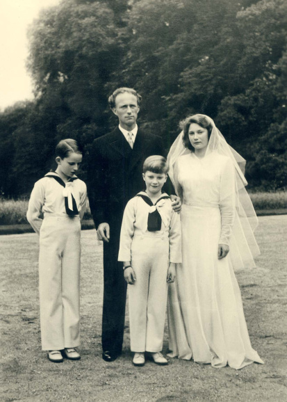 Het in 1941 in het geheim afgesloten huwelijk tussen koning Leopold III en Lilian Baels werd slecht onthaald door een groot deel van de onder de bezetting lijdende Belgische bevolking. (ADVN, VFA9079/6)