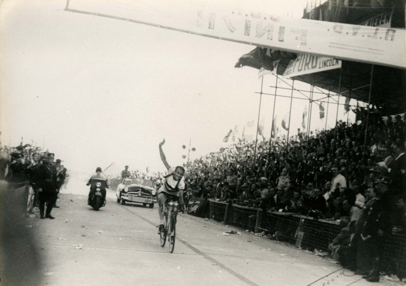 Briek Schotte werd wereldkampioen in 1950 in Moorslede. (KOERS)