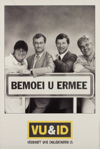 Affiche van VU&ID voor de gemeenteraadsverkiezingen van 2000, met van links naar rechts: Margriet Hermans, Geert Bourgeois, Johan Sauwens en Bert Anciaux. (ADVN, VAFA2212)
